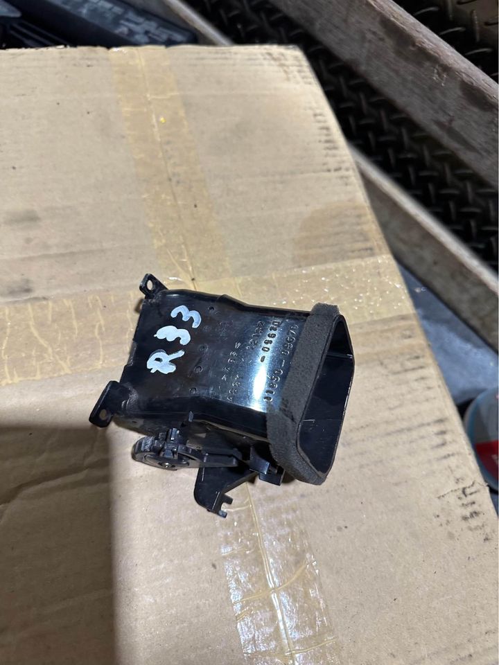 Vent Insert R33 NISSAN SKYLINE R33 DRIVERS SIDE AC VENT – Import Parts & Mechanical