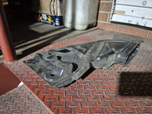 Load image into Gallery viewer, NISSAN SKYLINE R33 AIRBOX COMPLETE WITH INTAKE
